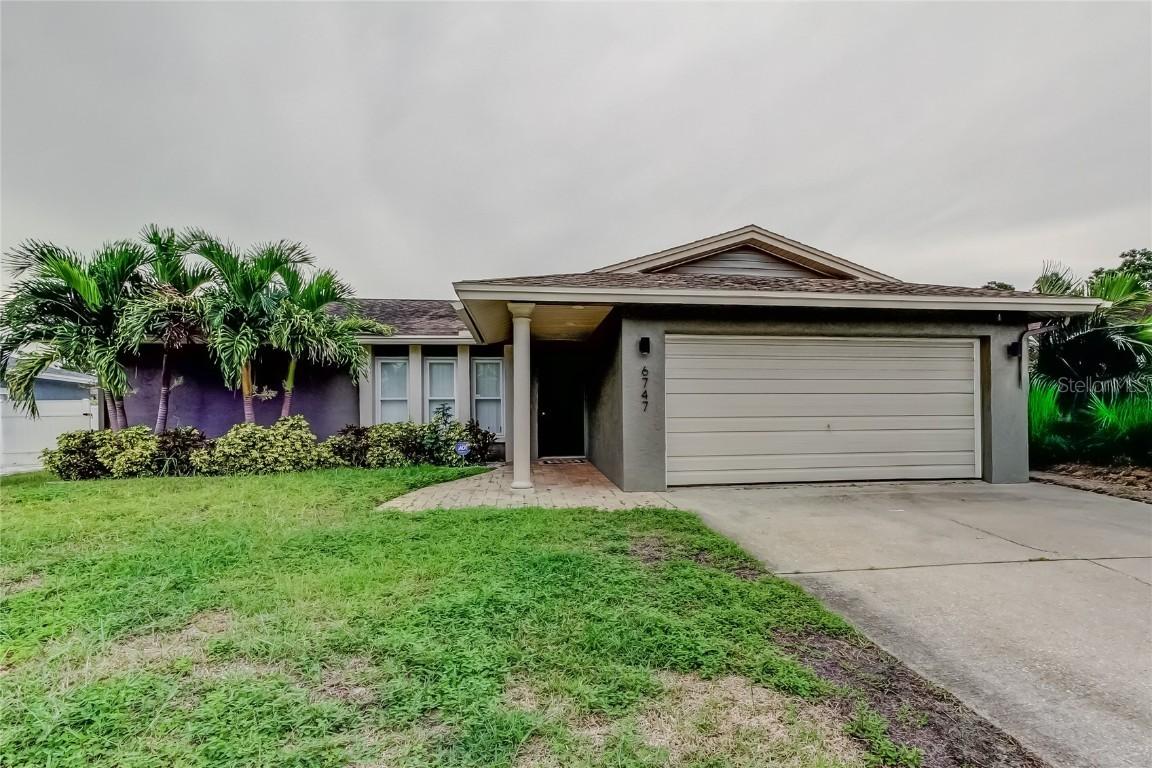 6747 Deer Pond Ln., Pinellas Park, FL 33781
