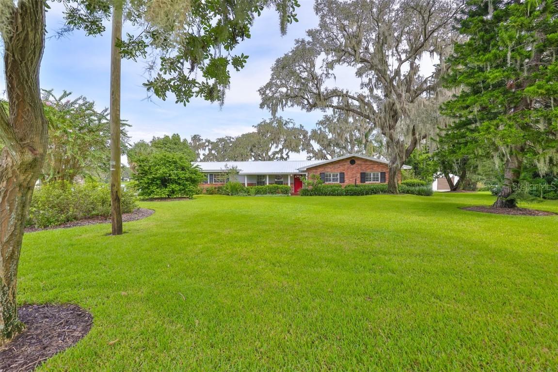 14028 Blackjack Rd., Dover, FL 33527