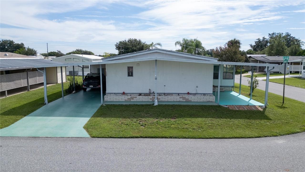 5240 Astrid Dr., Zephyrhills, FL 33541