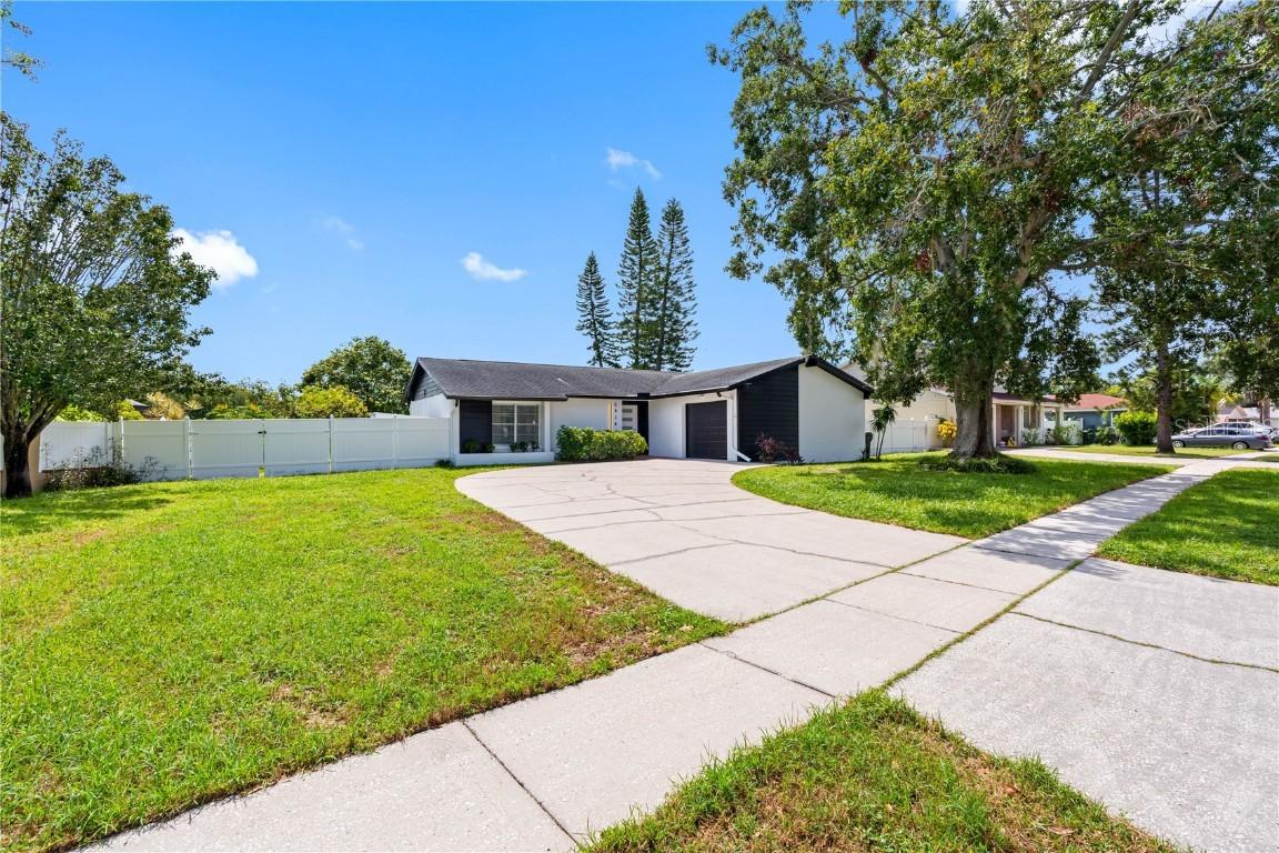 6414 Crystal Brook Dr., Tampa, FL 33625
