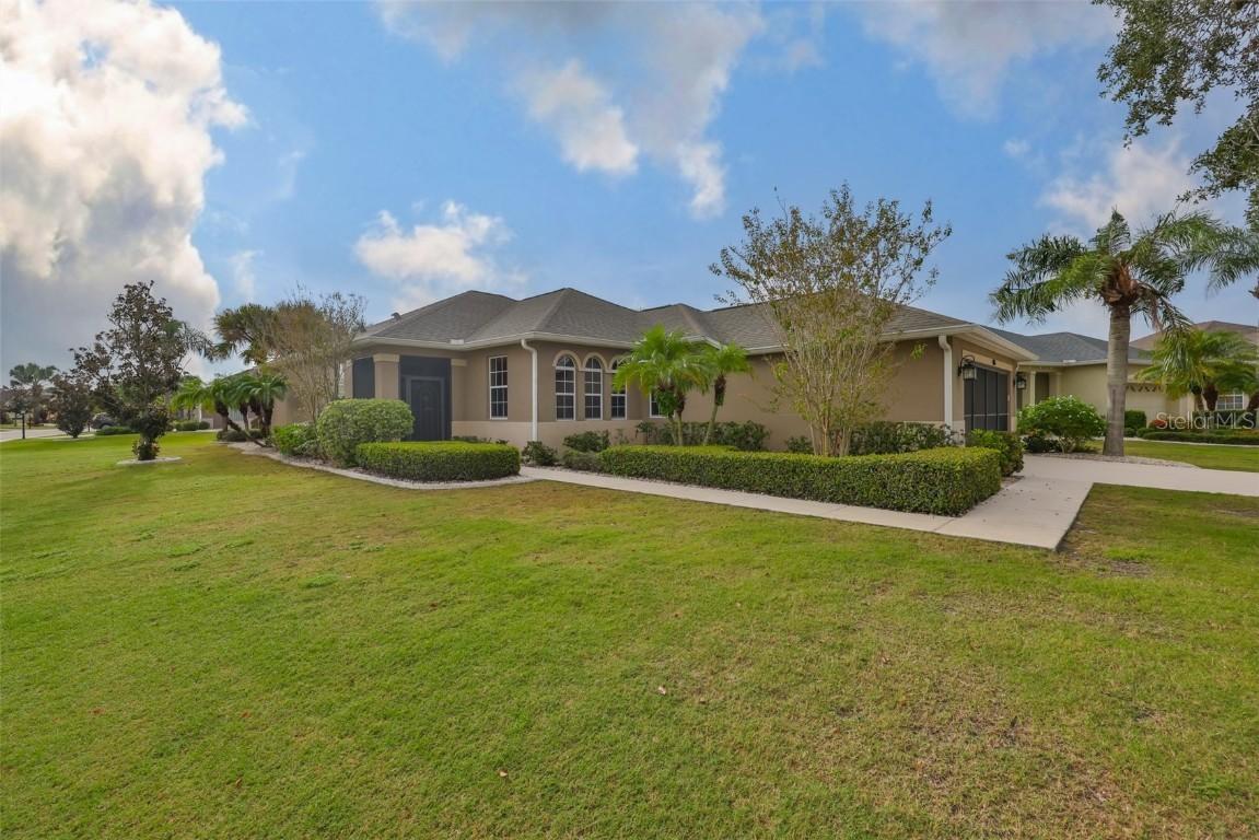 405 Grand Chateaux Way, Sun City Center, FL 33573