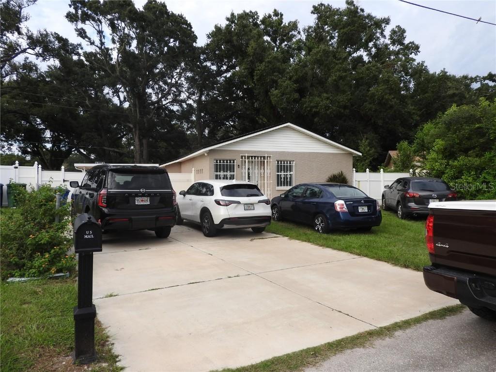 2729 Bel Aire Cir., Tampa, FL 33614