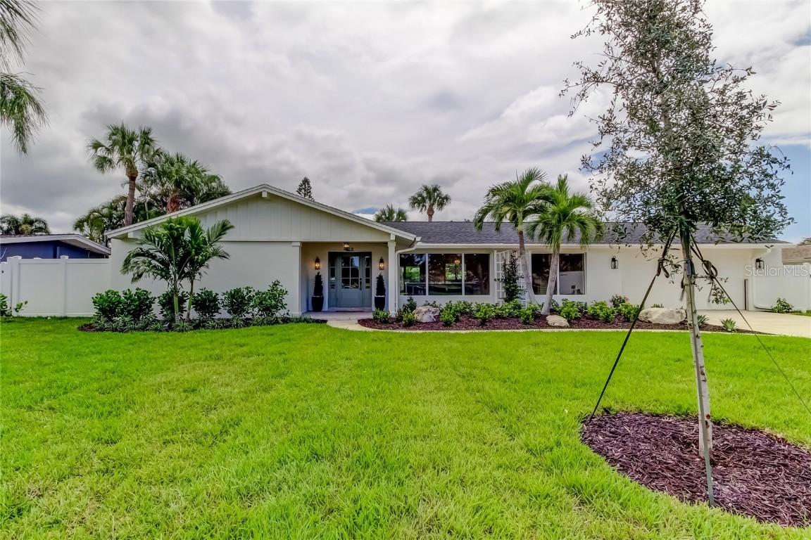 819 Jacaranda Dr Dr., Largo, FL 33770