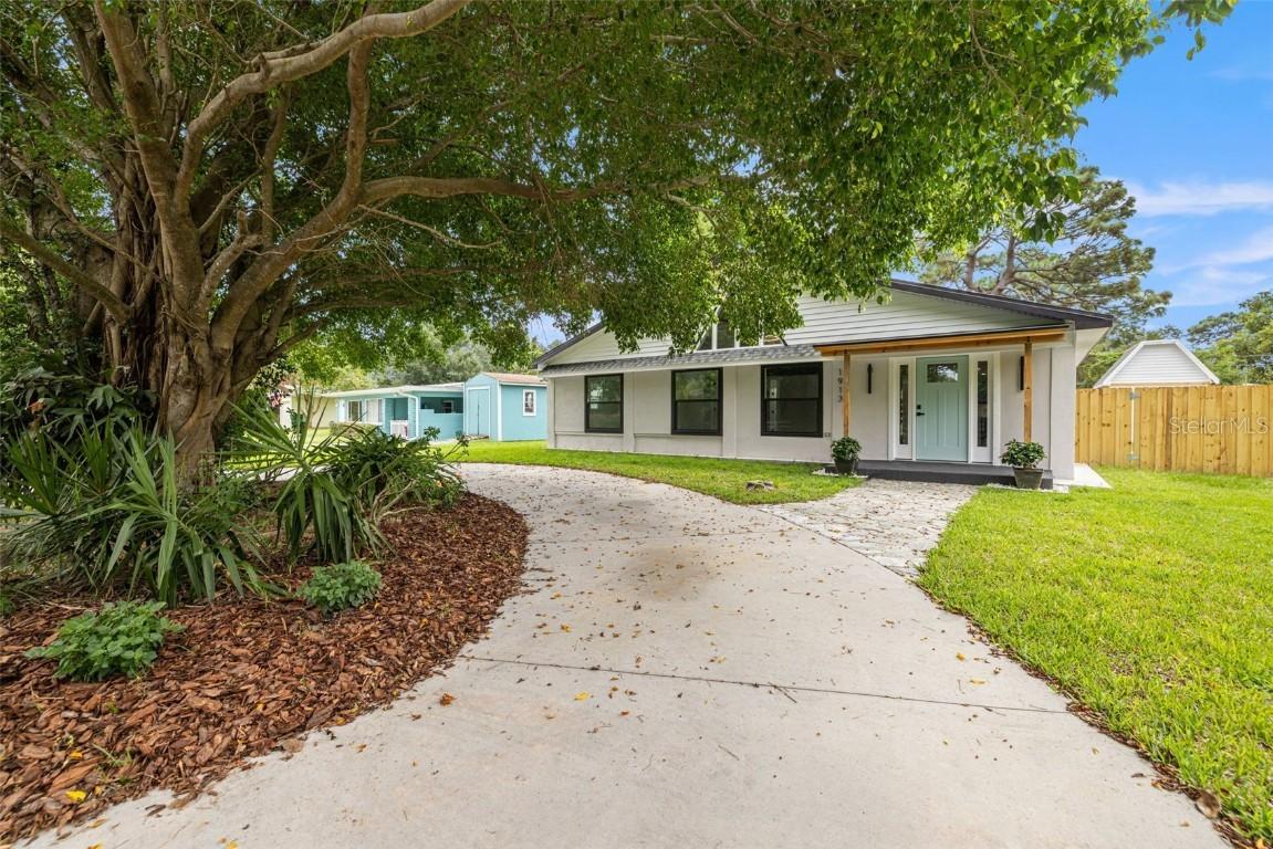 1913 Lakewood Dr., Clearwater, FL 33763