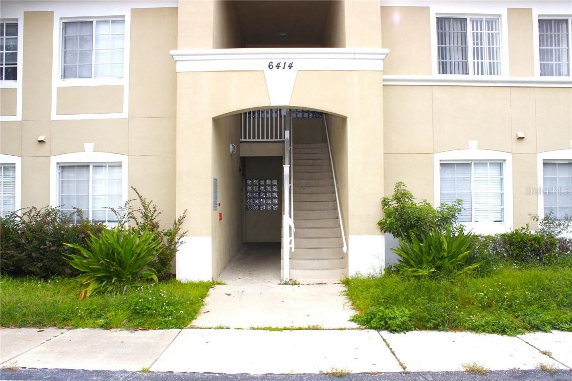 6414 Hollydale Pl. #101, Riverview, FL 33578