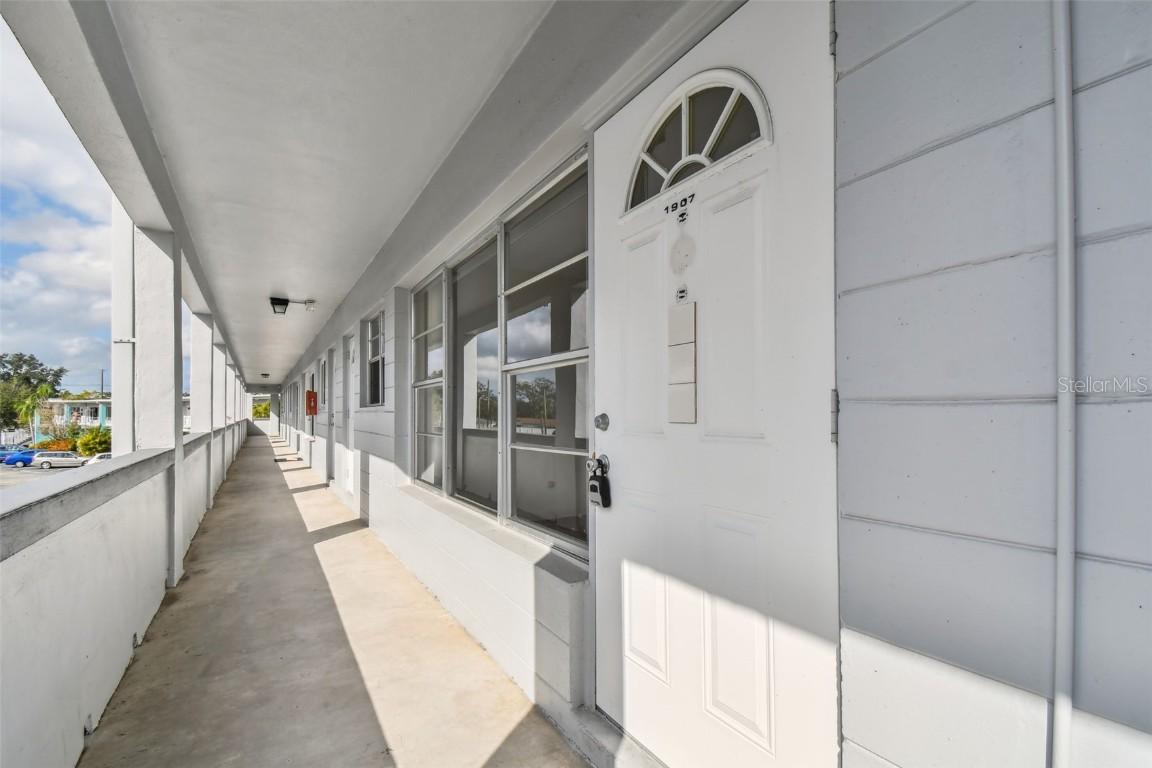 4300 58th St. #1907, Kenneth City, FL 33709