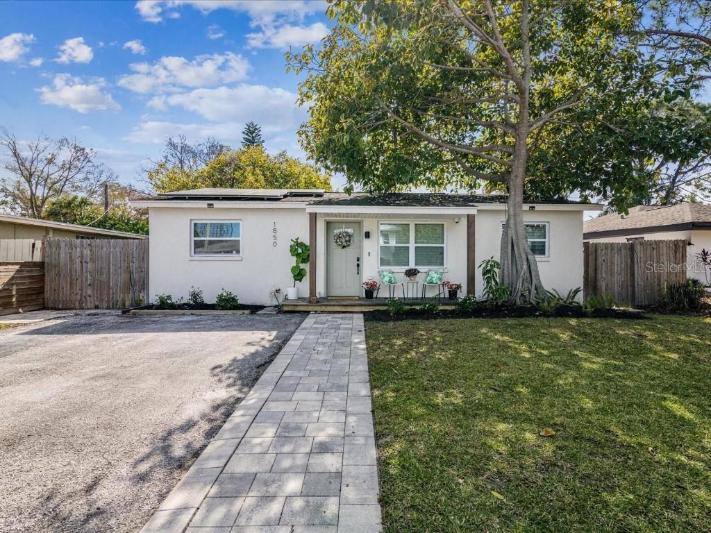 1850 Oregon Ave., St Petersburg, FL 33703