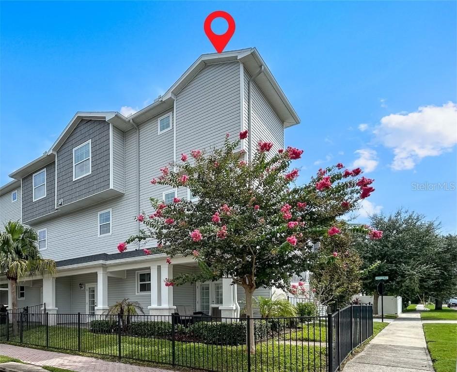 510 Douglas Pl., Dunedin, FL 34698