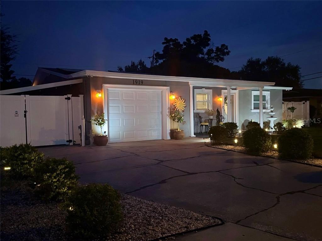 1919 Kings Hwy., Clearwater, FL 33755