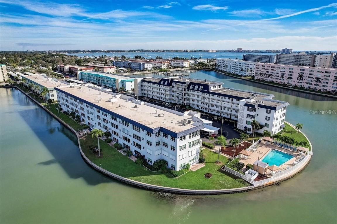 5955 30th Ave. #114, Gulfport, FL 33707