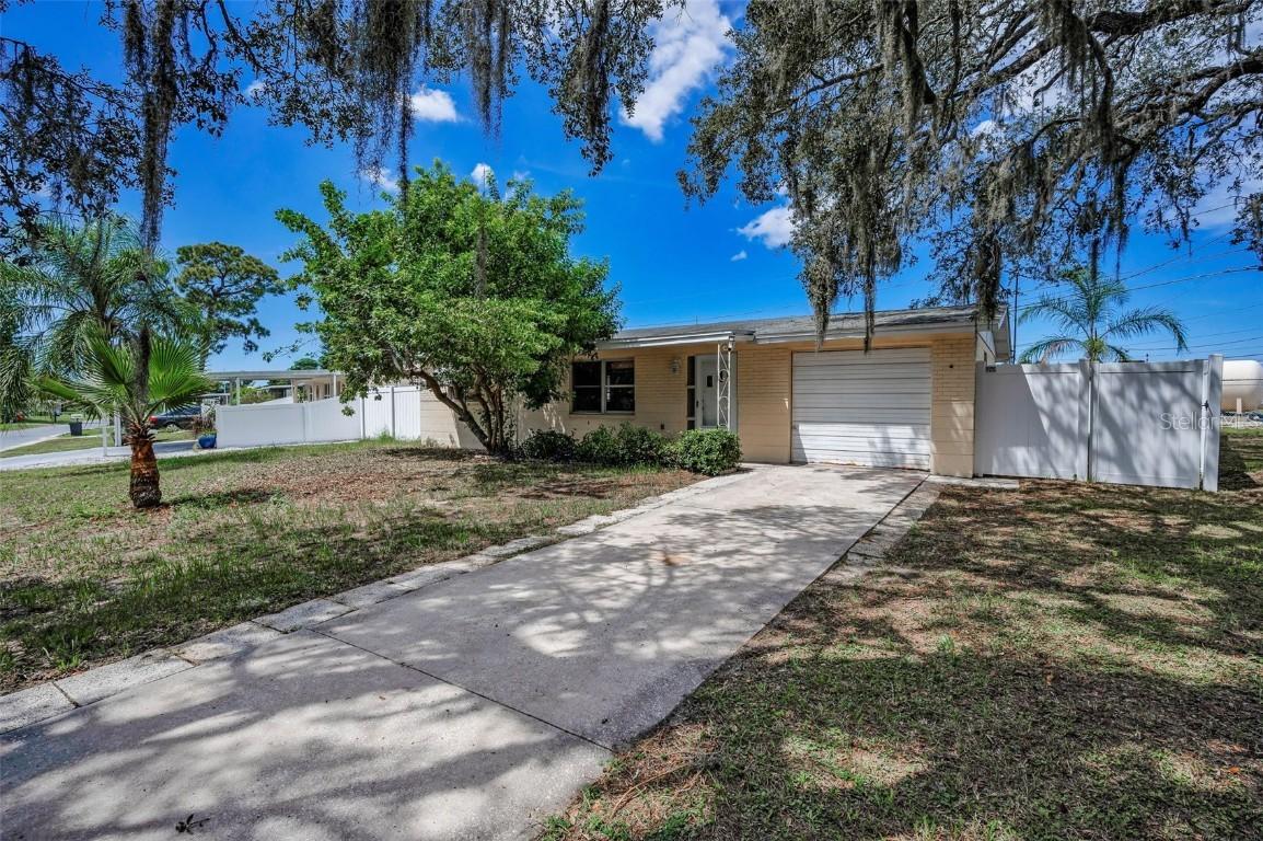 4223 Kibler Ln., Holiday, FL 34691