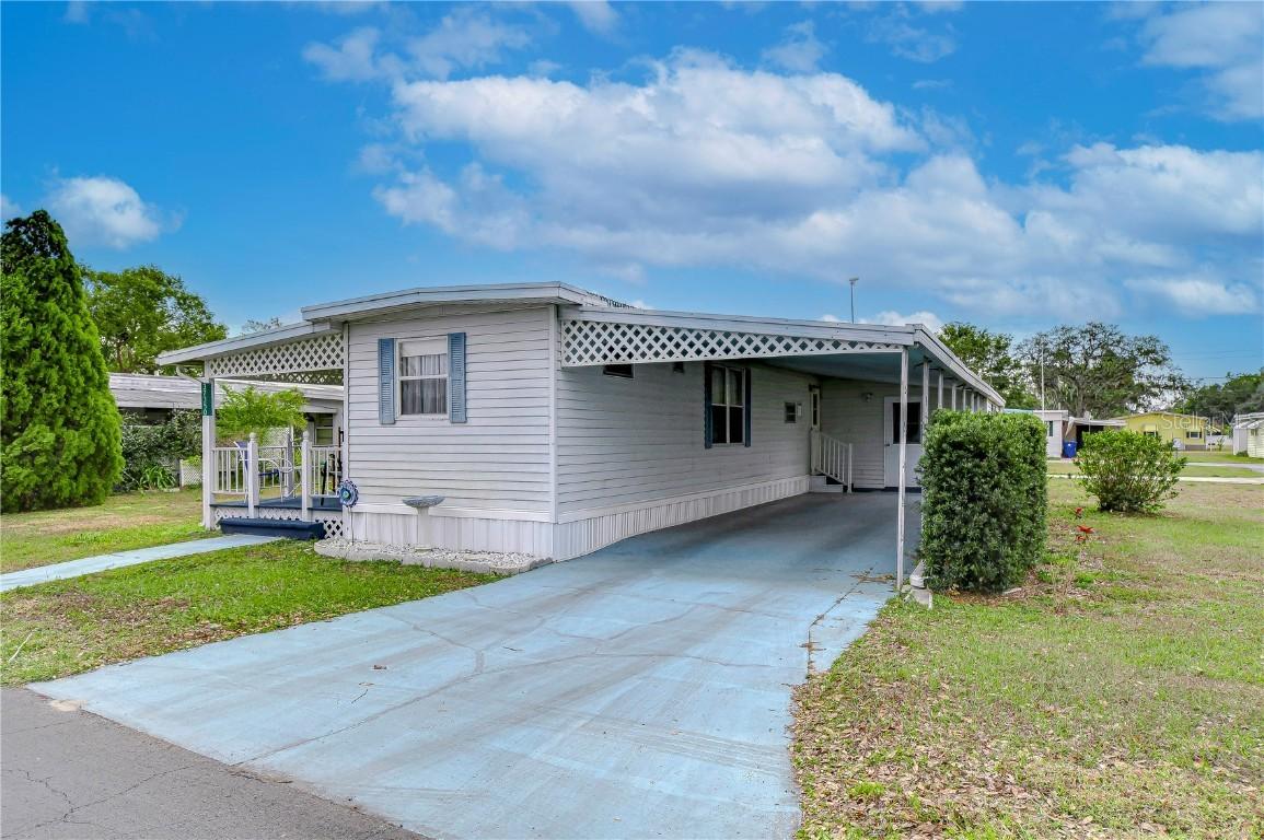 37350 Tropical Dr., Zephyrhills, FL 33541