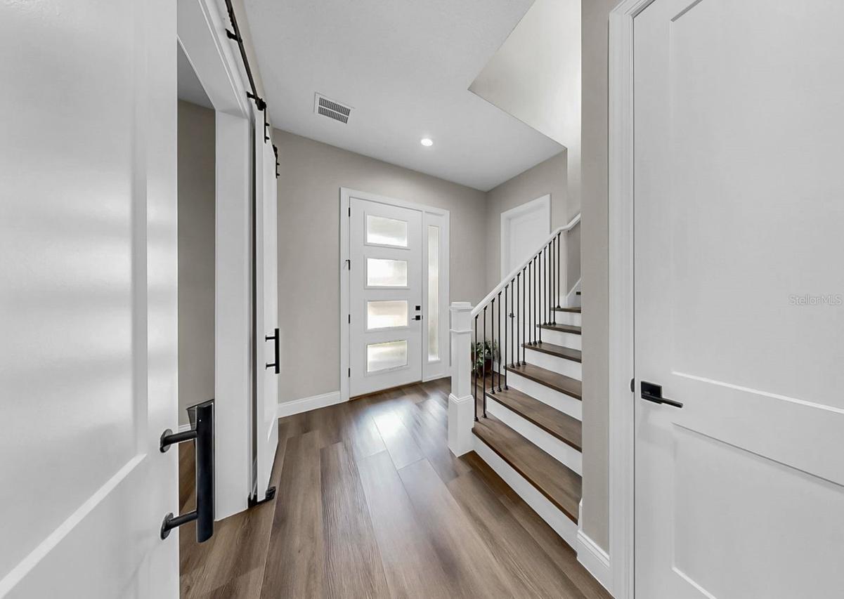 1406 Alhambra Dr., Apollo Beach, FL 33572