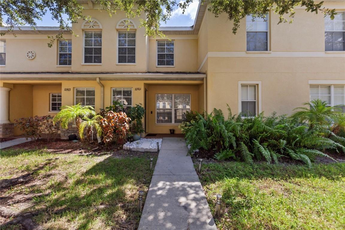 10901 Brickside Ct., Riverview, FL 33579