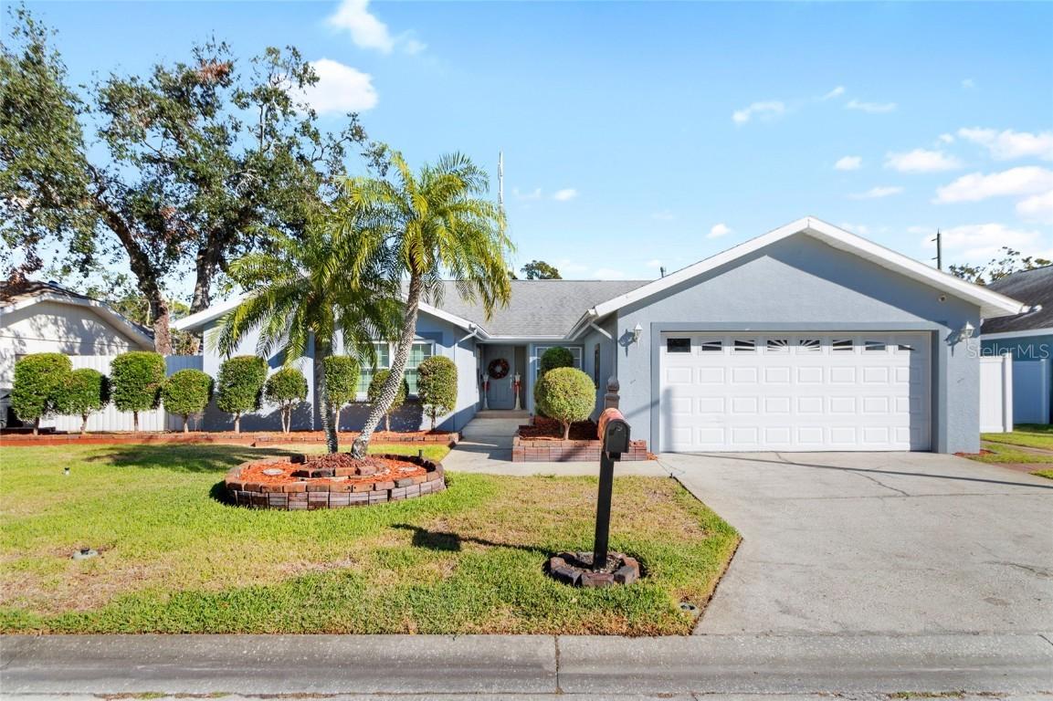 8747 Glen Lakes Blvd., St Petersburg, FL 33702