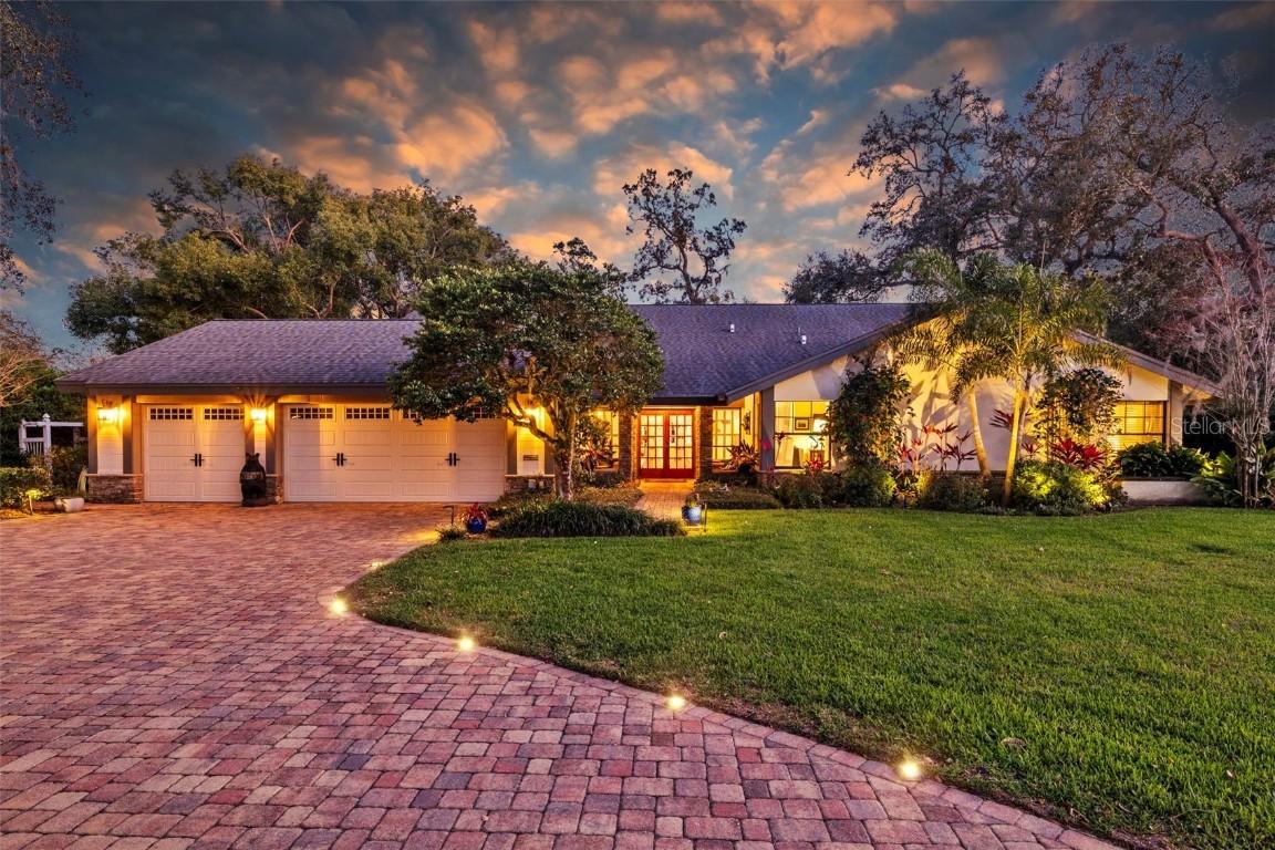 632 Royal Dornock Ct., Tarpon Springs, FL 34688