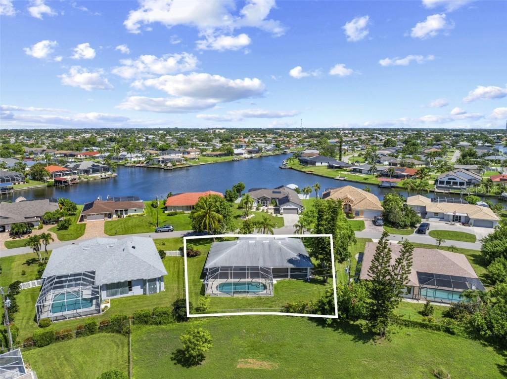 1002 SE 17th St., Cape Coral, FL 33990