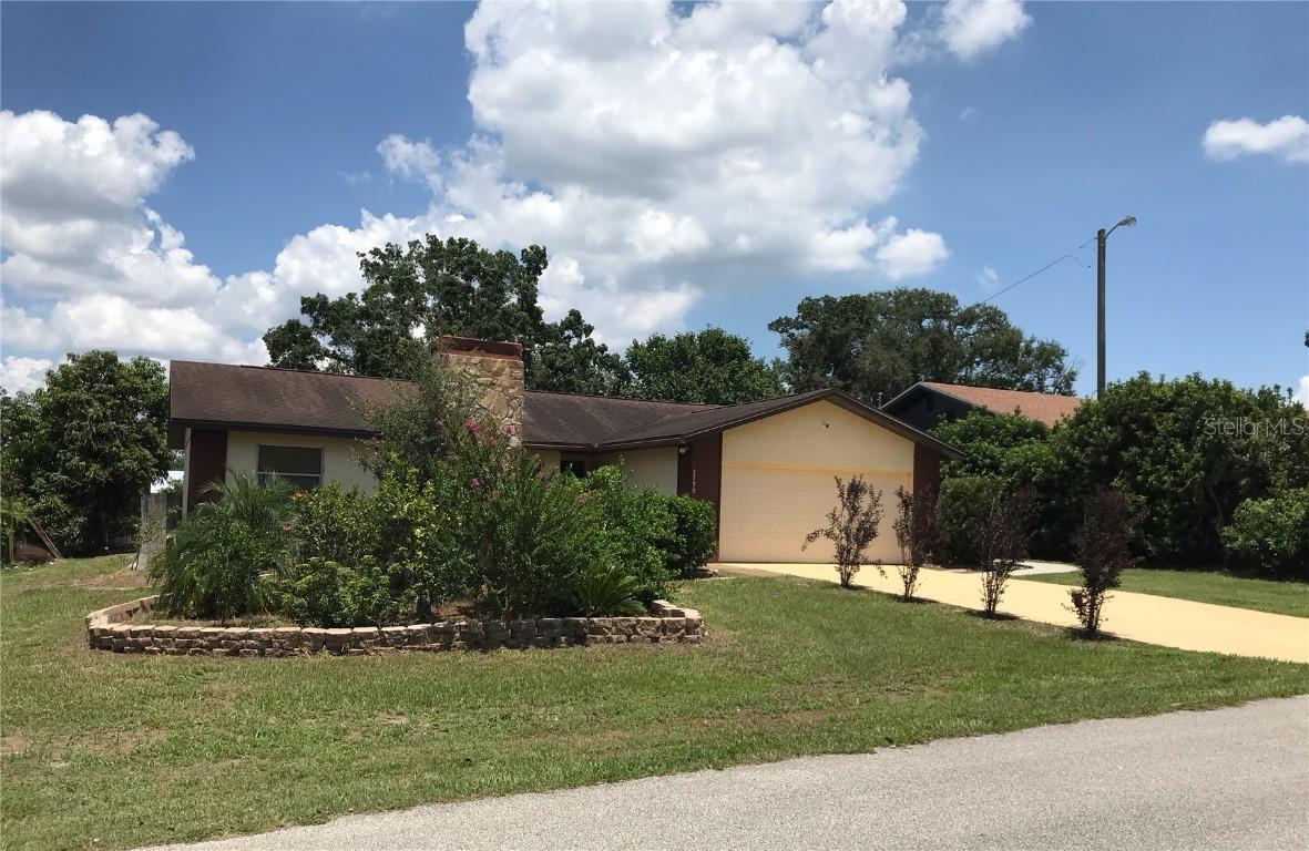 3750 Dovehollow Dr., Lakeland, FL 33812