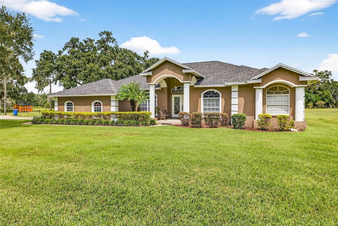 8518 W Knights Griffin Rd., Plant City, FL 33565