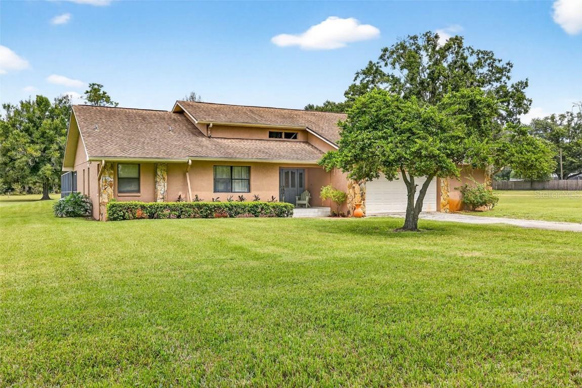 8410 W Knights Griffin Rd., Plant City, FL 33565