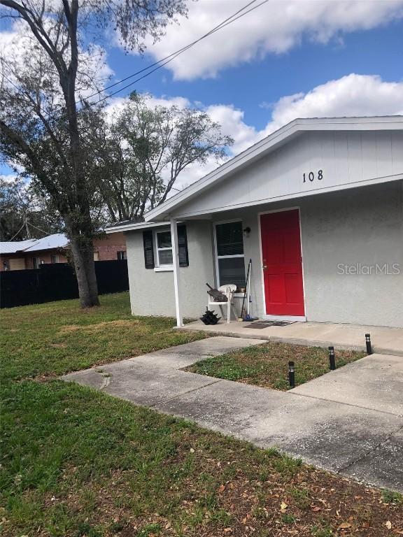 106 Karde Ln., Brandon, FL 33510