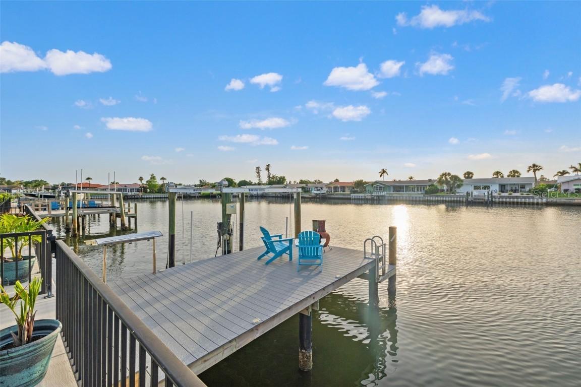 4748 Overlook Dr., St Petersburg, FL 33703