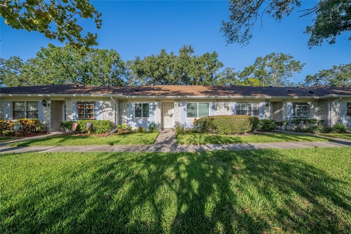 2238 Lark Cir. #C, Palm Harbor, FL 34684