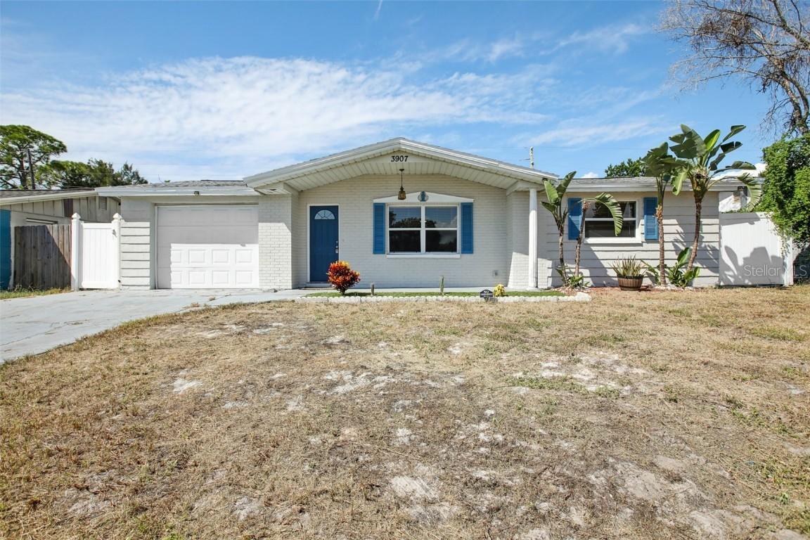 3907 Luma Dr., Holiday, FL 34691