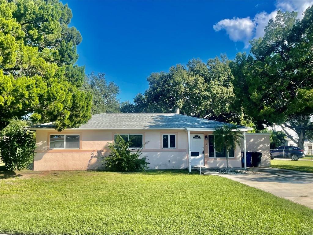 7245 Onyx Dr., St Petersburg, FL 33702
