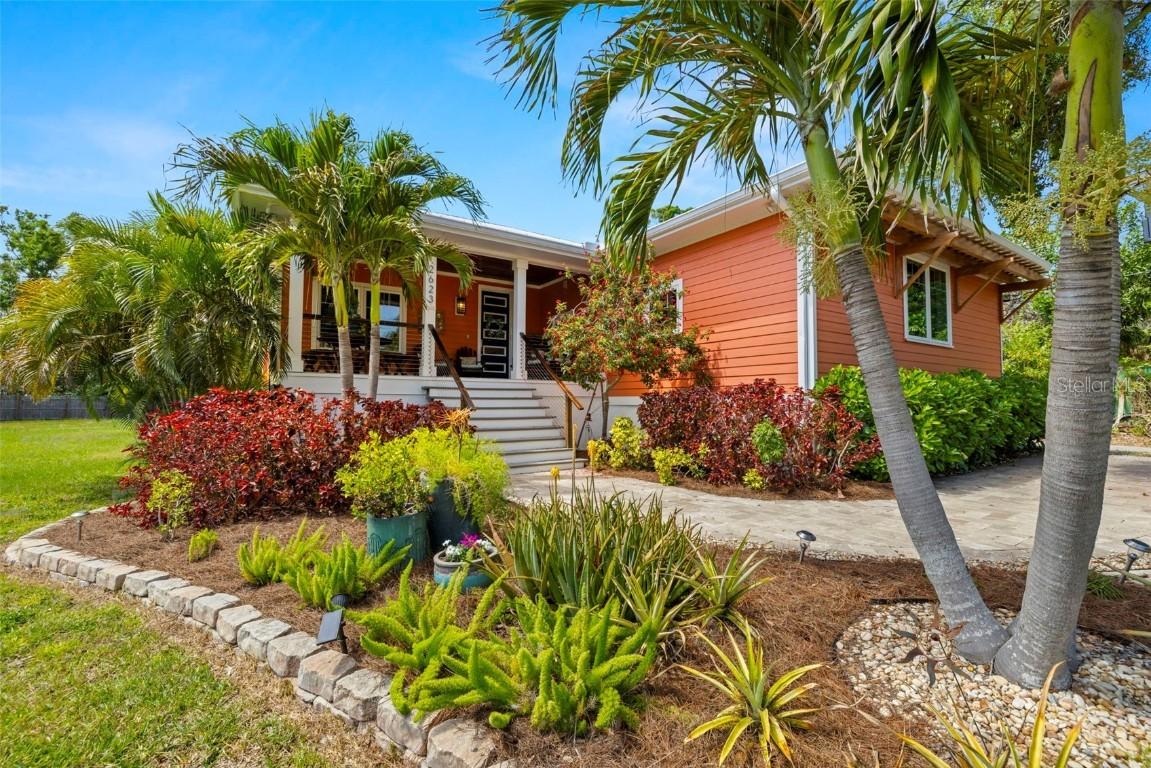 2623 57th St., Gulfport, FL 33707