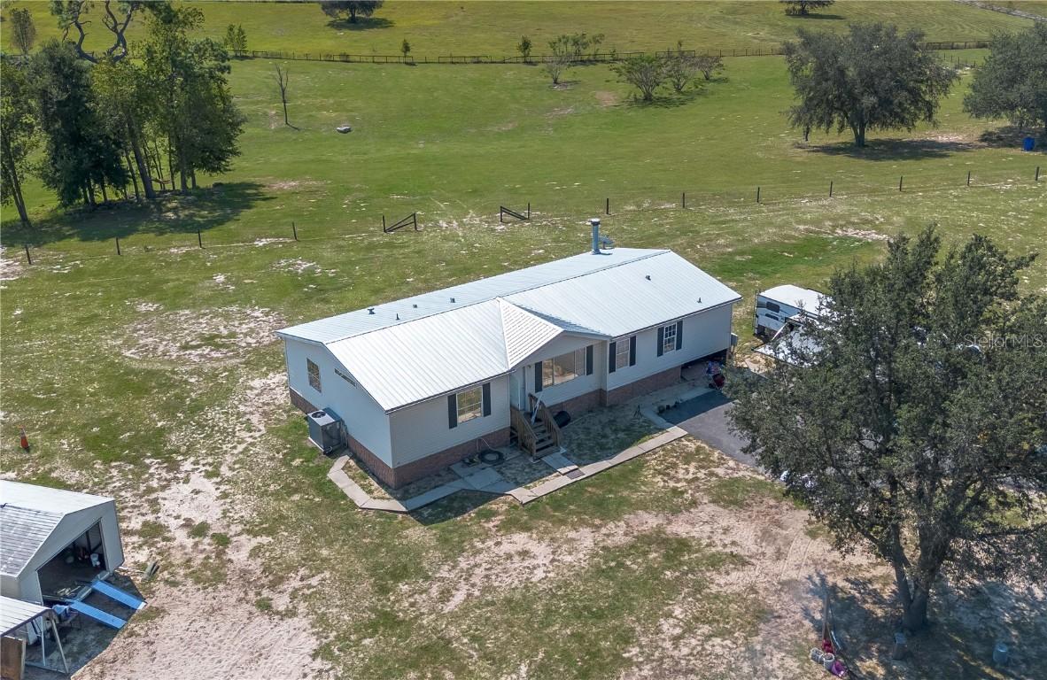 2061 NW 165th Court Rd., Dunnellon, FL 34432