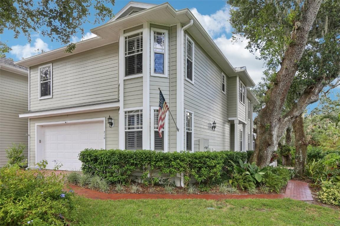 210 Arbor Shade Ct., Brandon, FL 33511