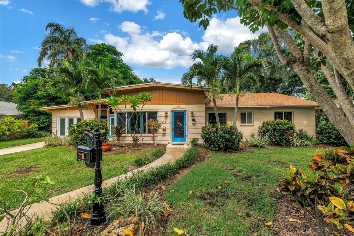 525 Villagrande Ave., St Petersburg, FL 33707