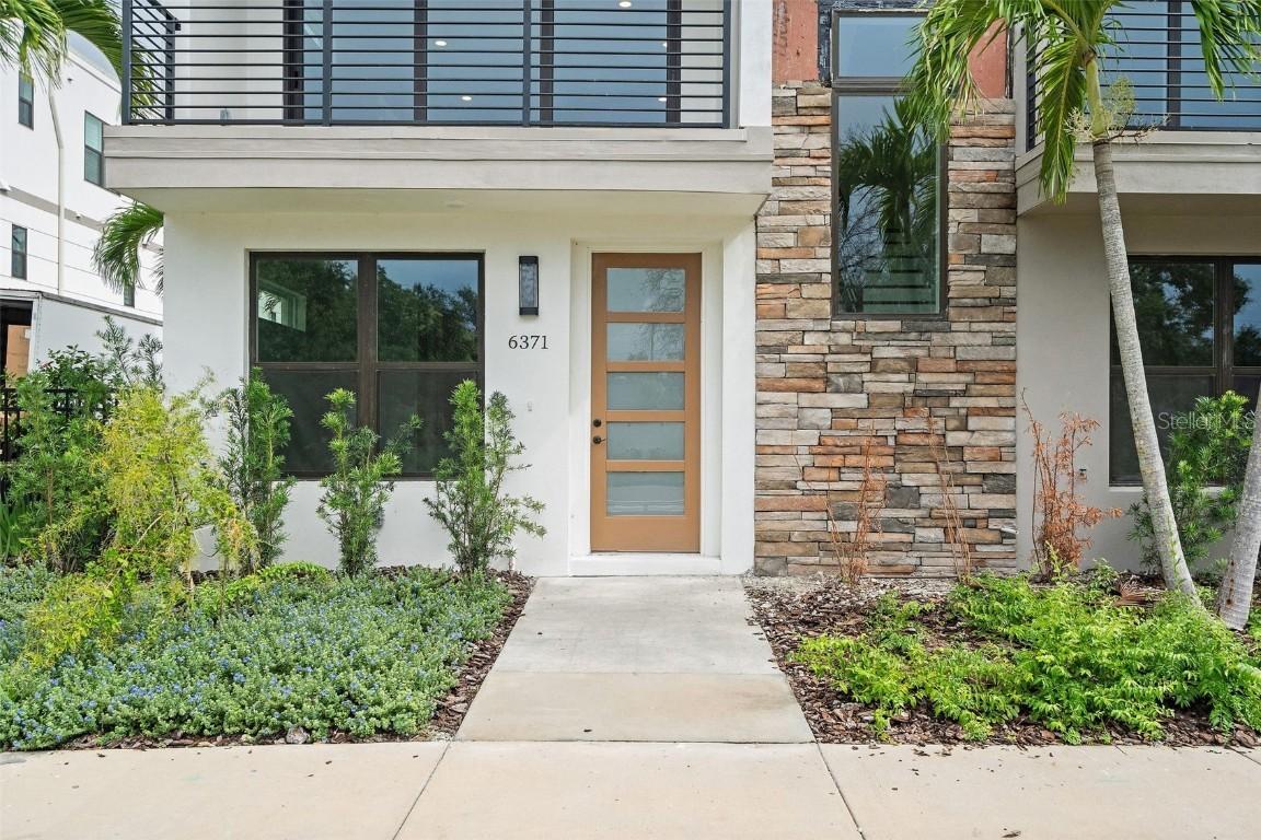 6371 1st Ave., St Petersburg, FL 33707