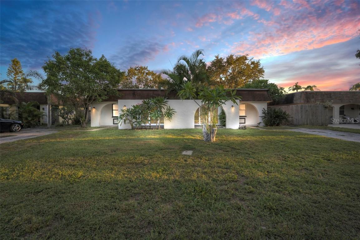 1119 2nd Ave., Largo, FL 33770