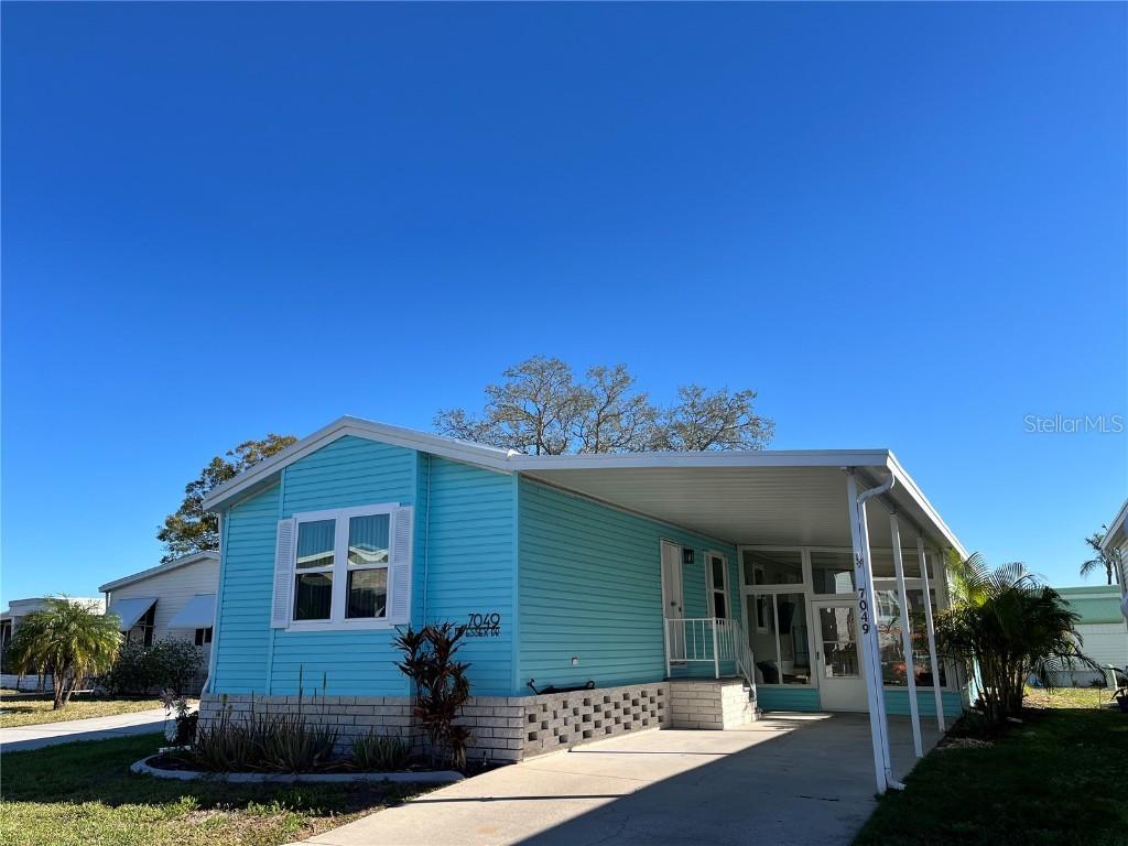 7049 Mount Essex Dr. #521, St Petersburg, FL 33702