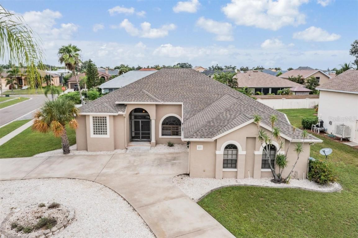 821 Greenview Dr Dr., Apollo Beach, FL 33572