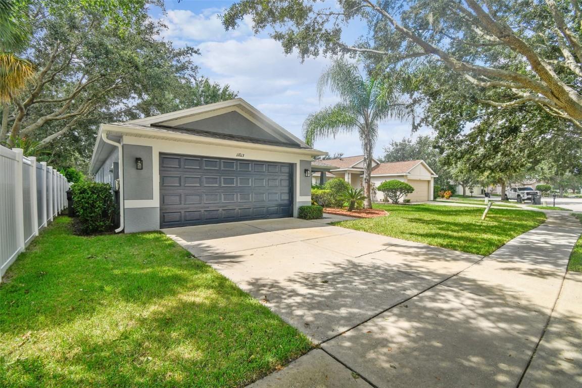11013 Laurel Brook Ct., Riverview, FL 33569