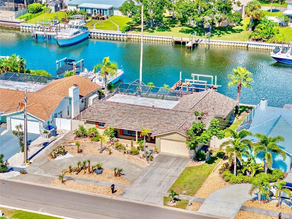 727 Flamingo Dr., Apollo Beach, FL 33572