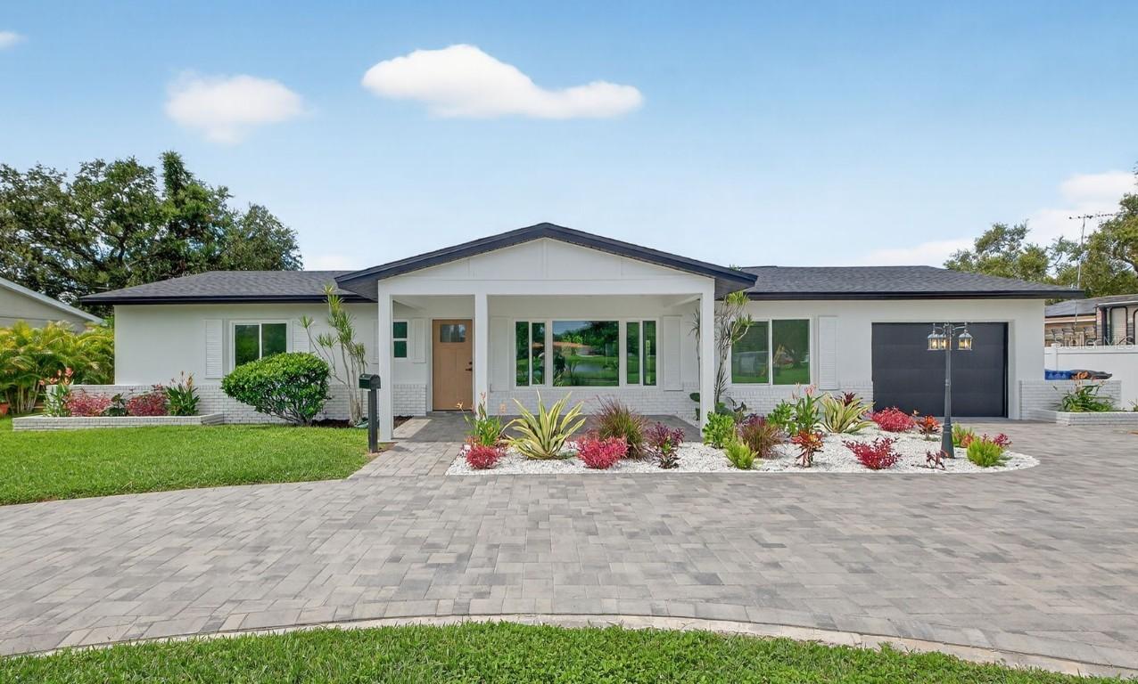 2726 Leslee Lake Dr., St Petersburg, FL 33713