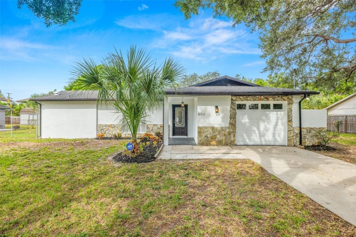 6711 S Englewood Ave., Tampa, FL 33611