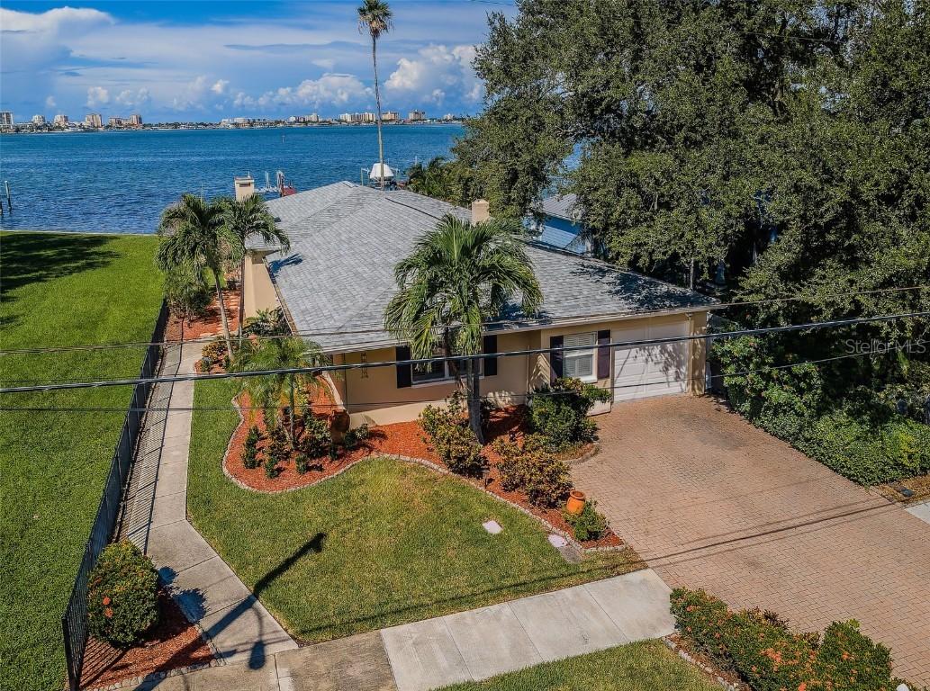 1748 Sunset Dr., Clearwater, FL 33755