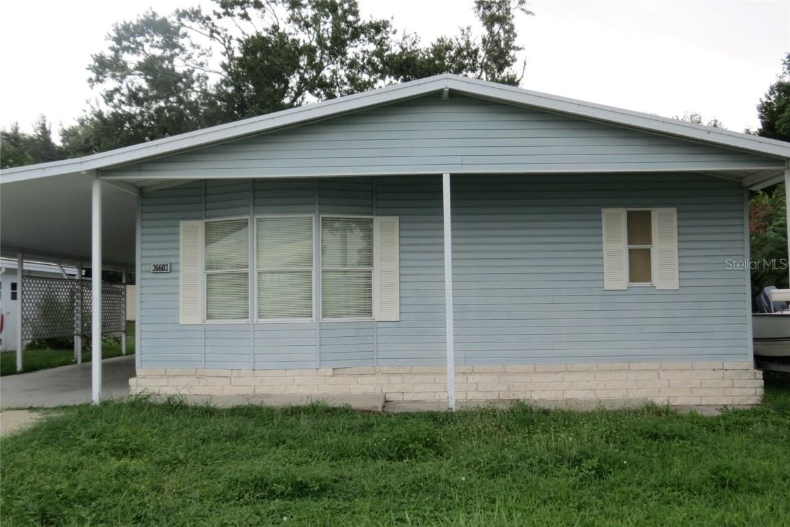 36603 Jodi Ave., Zephyrhills, FL 33542