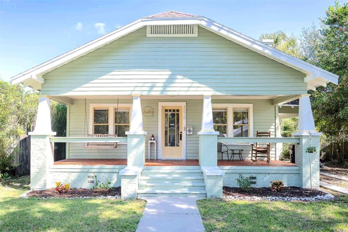 1218 E Powhatan Ave., Tampa, FL 33604