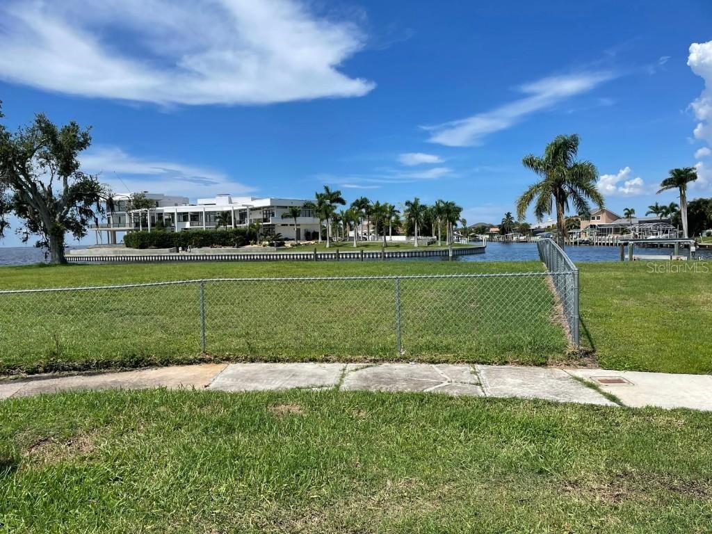 266 Beeney Rd., Port Charlotte, FL 33952