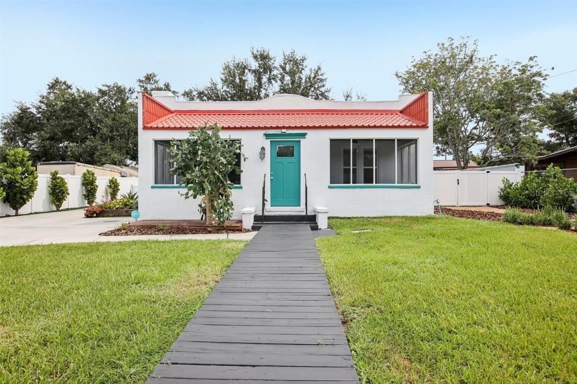 117 Noxon St., Auburndale, FL 33823
