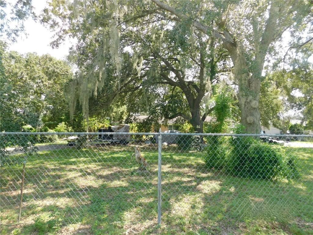 915 E Clay Ave., Brandon, FL 33510