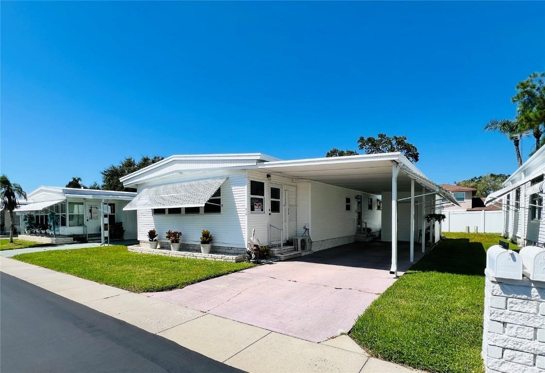 1500 County Road 1 #210, Dunedin, FL 34698