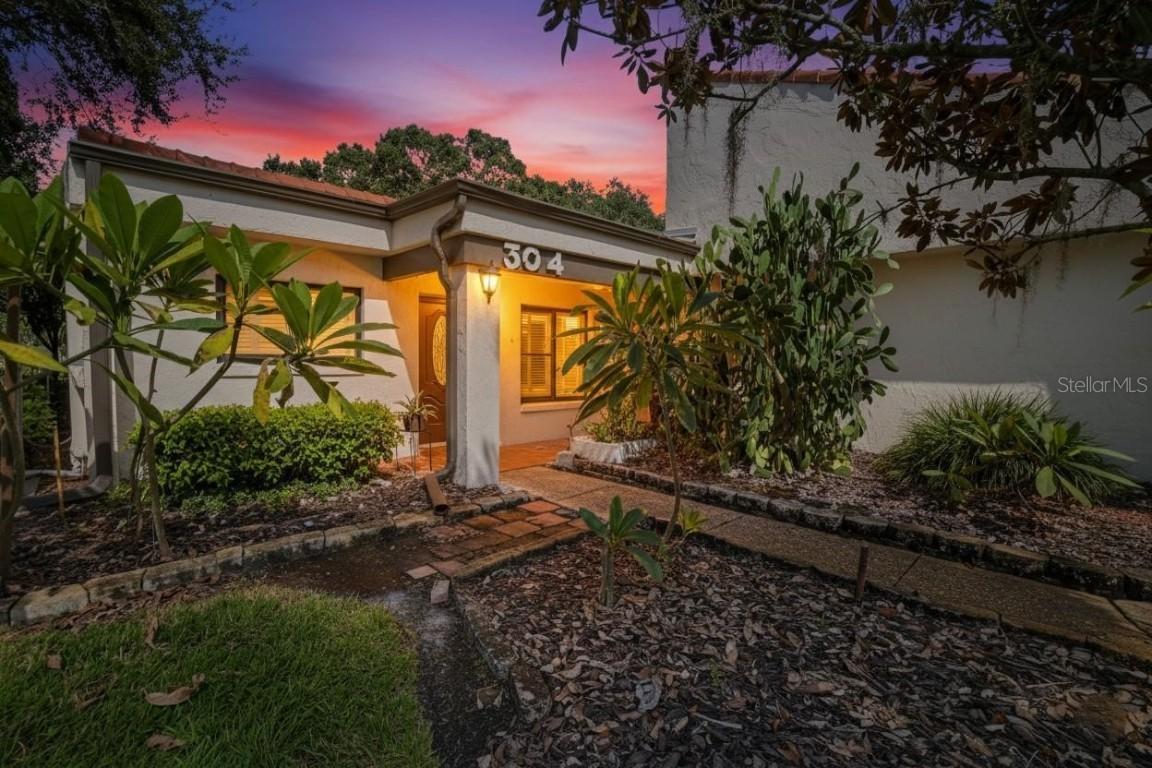 304 Valencia Ct., Plant City, FL 33566