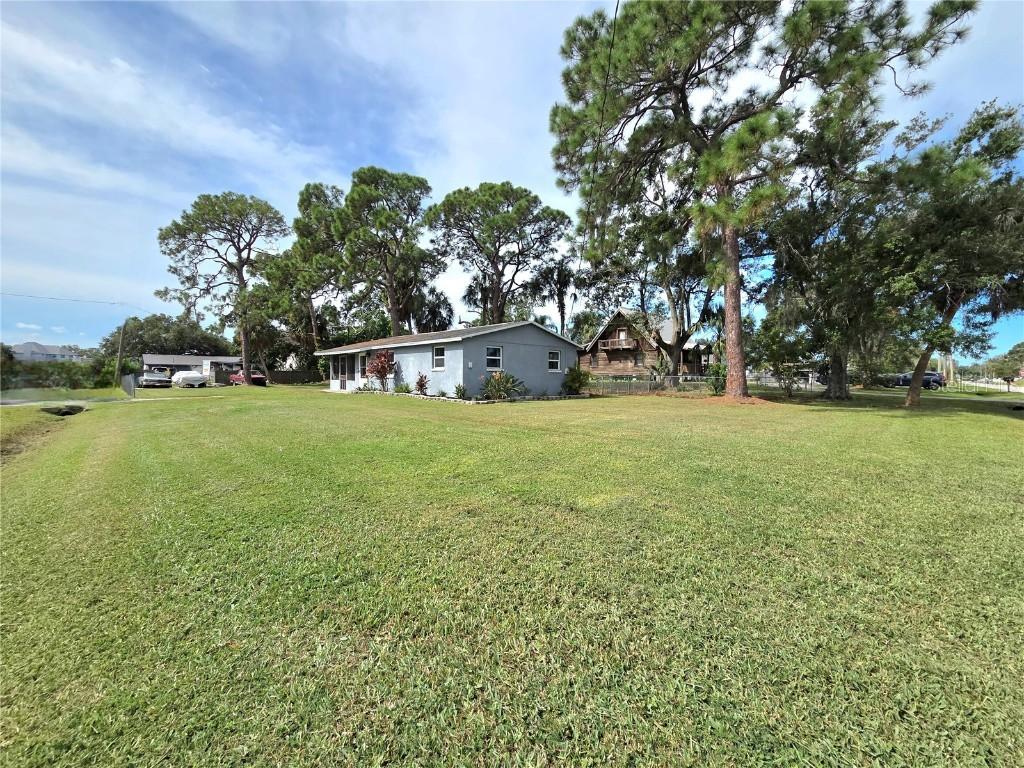 106 5th St., Ruskin, FL 33570
